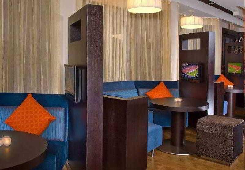 Hotel Courtyard By Marriott Lansing Restaurant foto